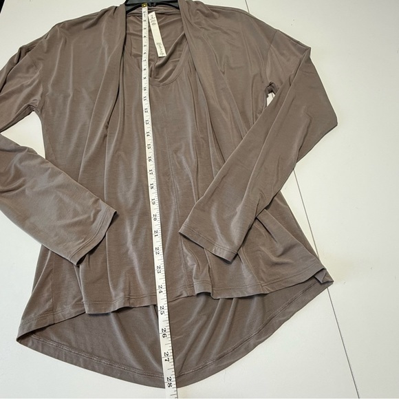 Lululemon Modal Long Sleeve Top V Neck Comfy Taupe Color Size 10 - Picture 11 of 12